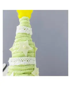 Alternative view of nube | Handmade Wool Christmas tree in green