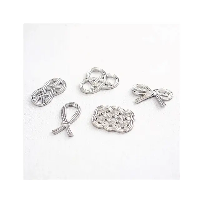 Japanese Mizuhiki knot tin chopstick rest set - Image 3